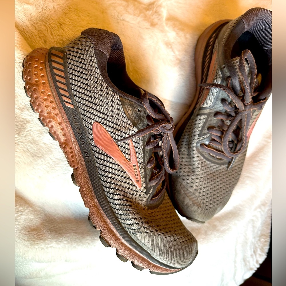 Brooks- Adrenaline GTS XX